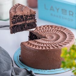 Premium Cake Delivery Lahore - SameDayFlowers.pk