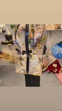 Fancy Acrylic Box Cake