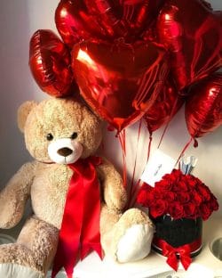 Valentine Flower Deals Gujranwala - SameDayFlowers.pk