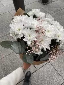 Send Flowers to Lahore from UK - SameDayFlowers.pk