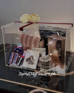 Eid Gifts Delivery Lahore - SameDayFlowers.pk