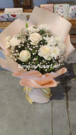 Flowers for Mother's Day Sargodha - SameDayFlowers.pk