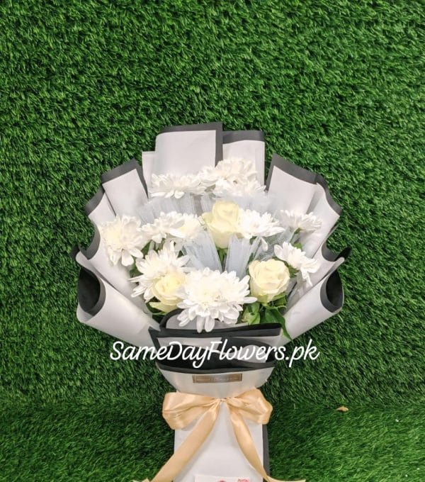 White Birthday Bouquet Lahore - SameDayFlowers.pk
